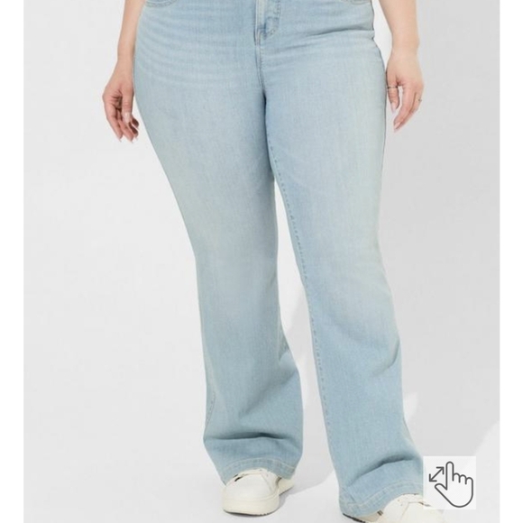NWT Torrid Bombshell Flare Premium Stretch High-Rise Jean Size 12 - Picture 5 of 13